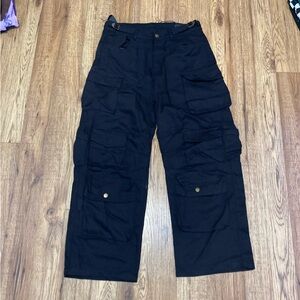 Men's Black Cargo Pants with Multi-Pocket Utility